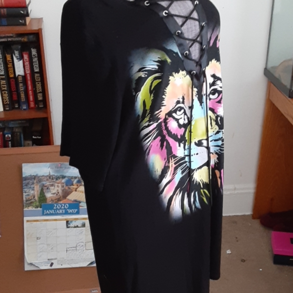 Shirt - Picture 2 of 2
